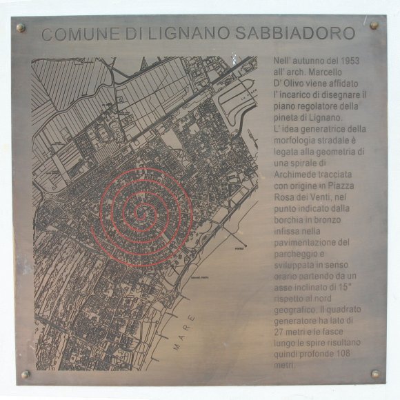 Targa al centro di Lignano